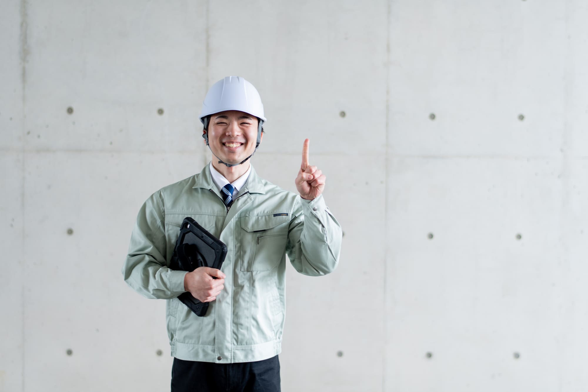 施工管理の人手不足を解消するには