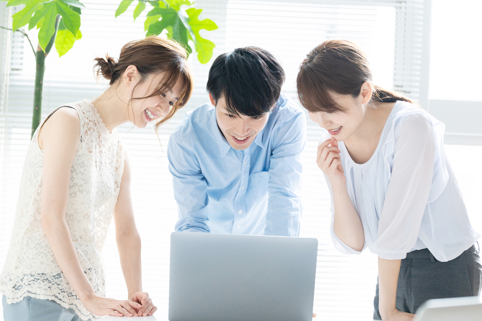 就業機会が限られた人々に雇用機会を提供し、<br class="br_inPc">やりがいをもって働ける環境を創出
